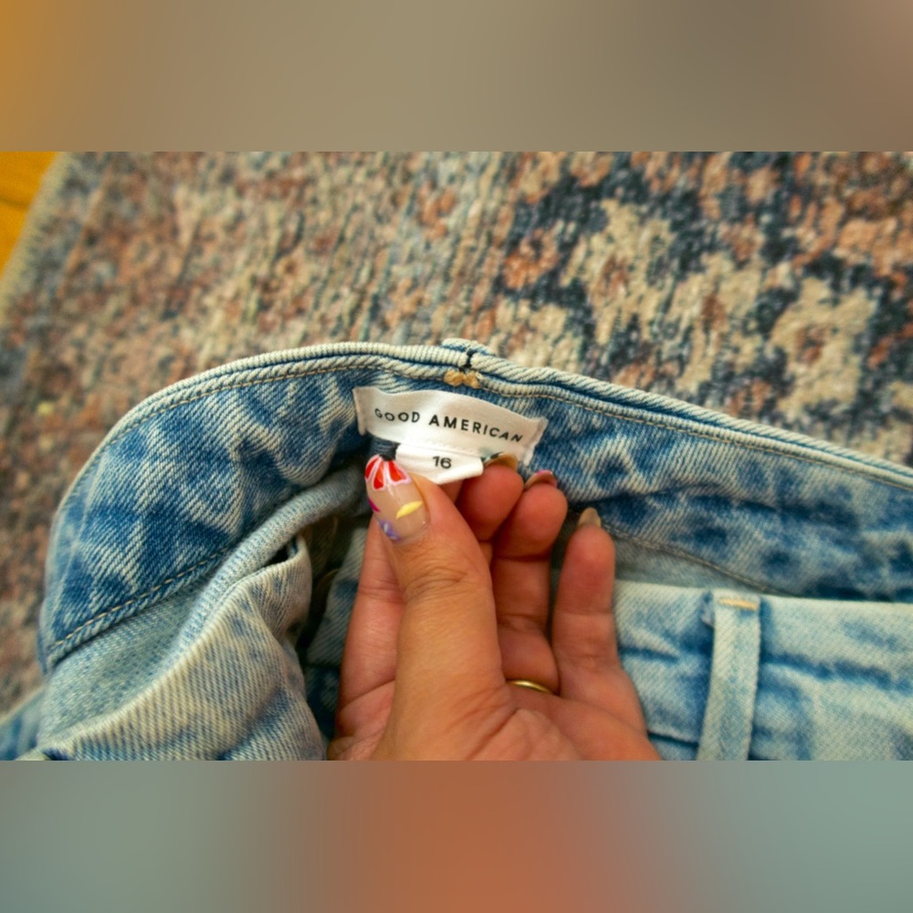 Medium Wash Good American Jeans